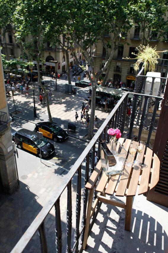 Colom Apartments Barcelona Luaran gambar