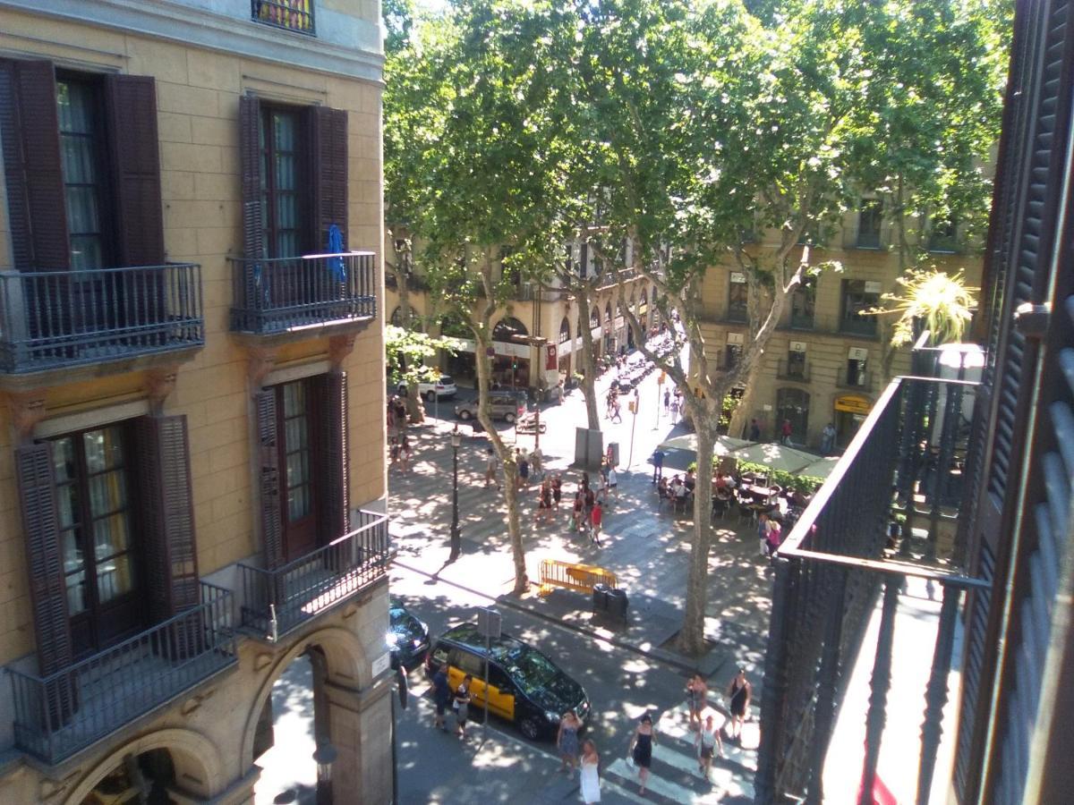 Colom Apartments Barcelona Luaran gambar