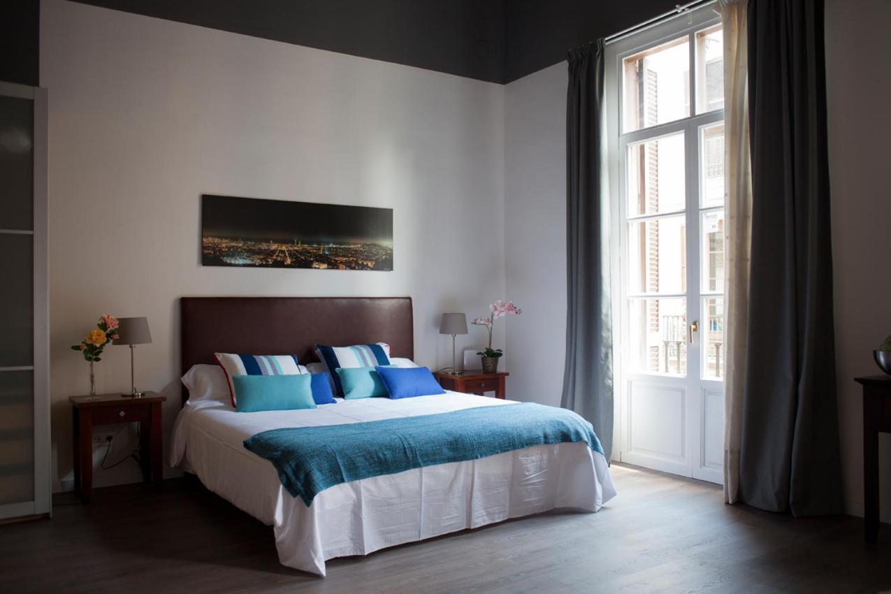 Colom Apartments Barcelona Luaran gambar