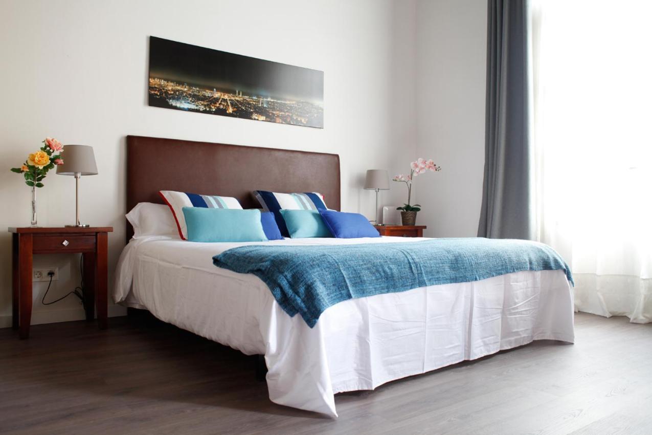 Colom Apartments Barcelona Luaran gambar