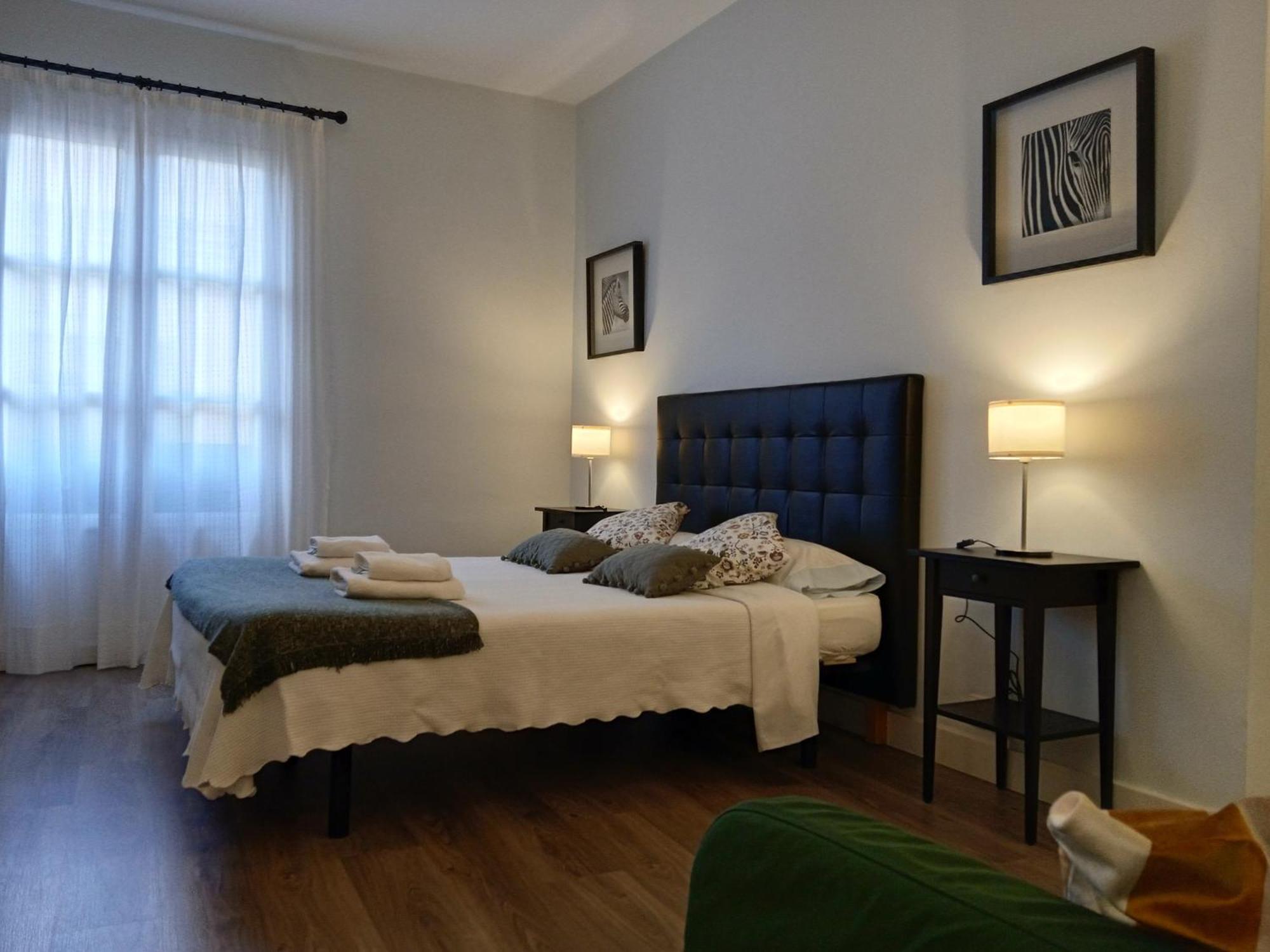 Colom Apartments Barcelona Luaran gambar