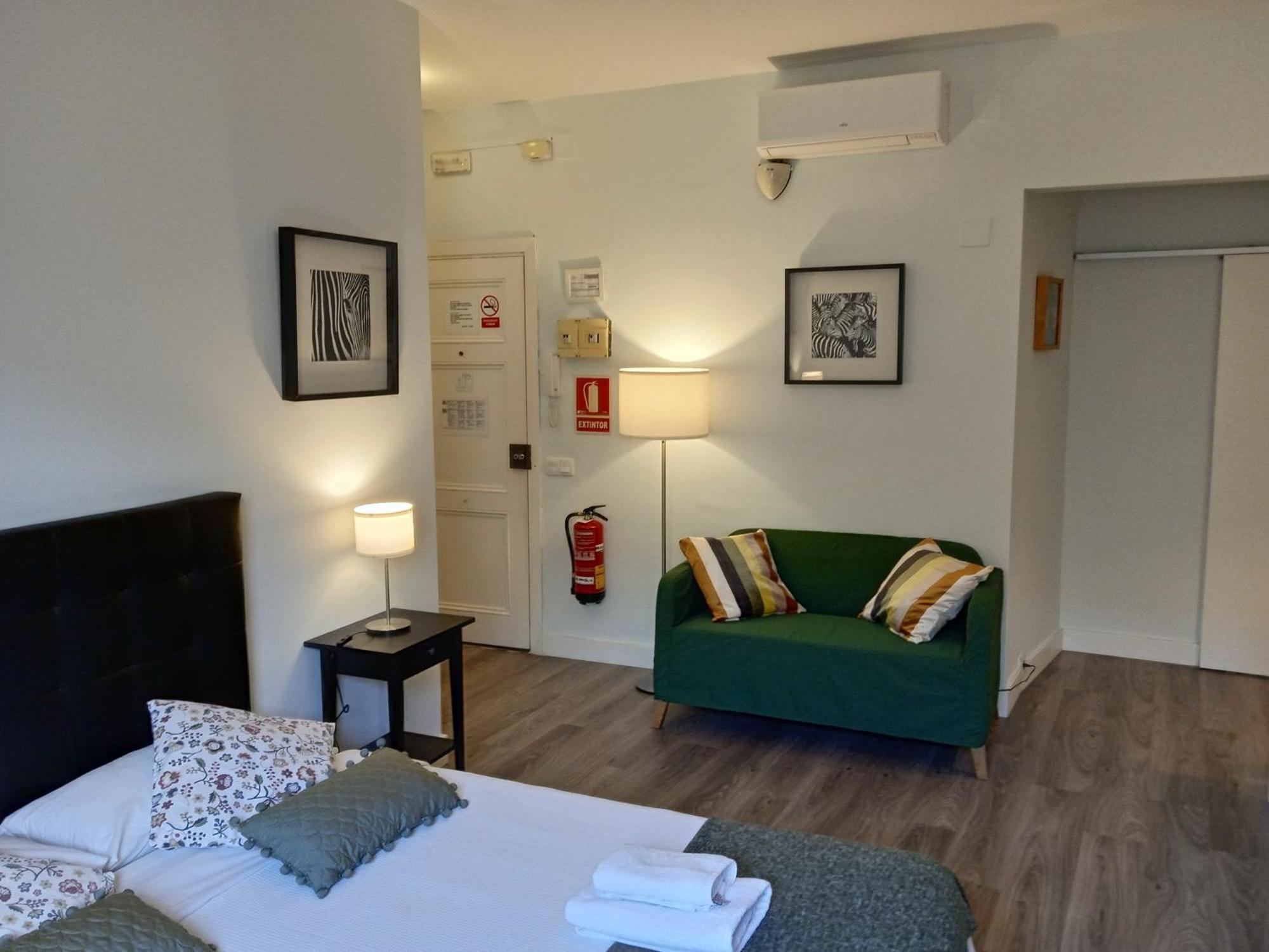 Colom Apartments Barcelona Luaran gambar